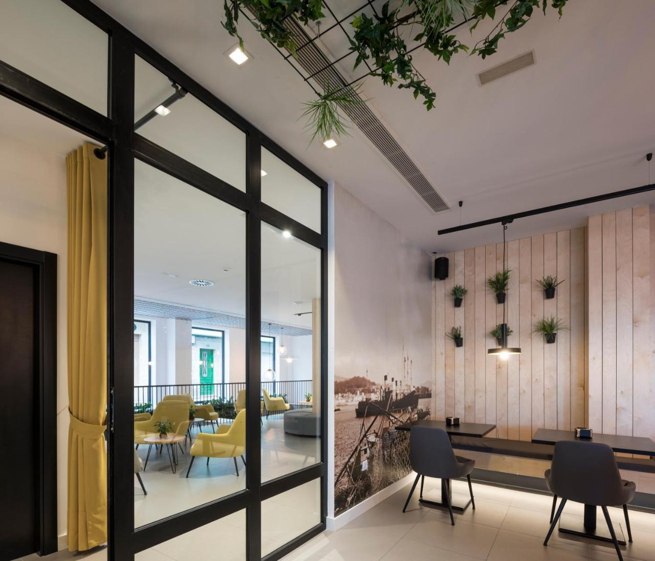 Hotel Airinos 3* Cangas do Morrazo Εξωτερικό φωτογραφία